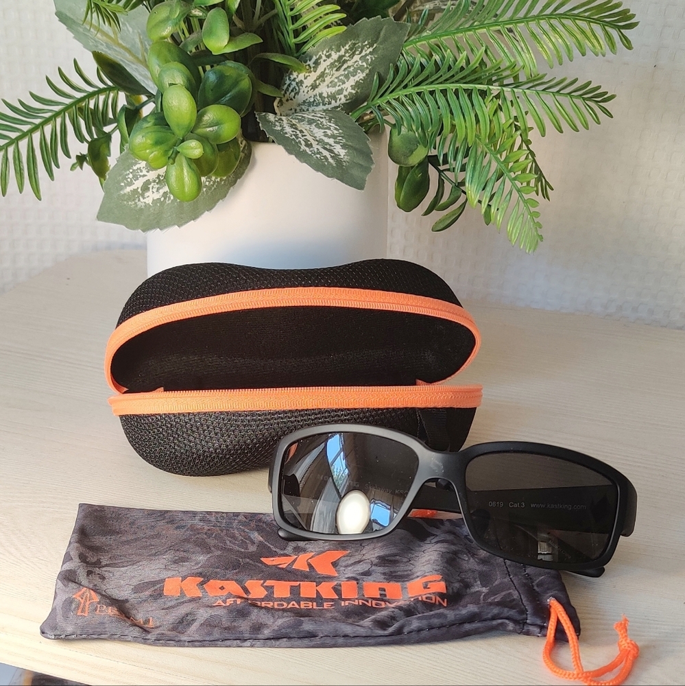 Kastking Skidway KSGPLNSK-MBS 0619 Cat.3 Men & Women's Black Sunglasses w/Case